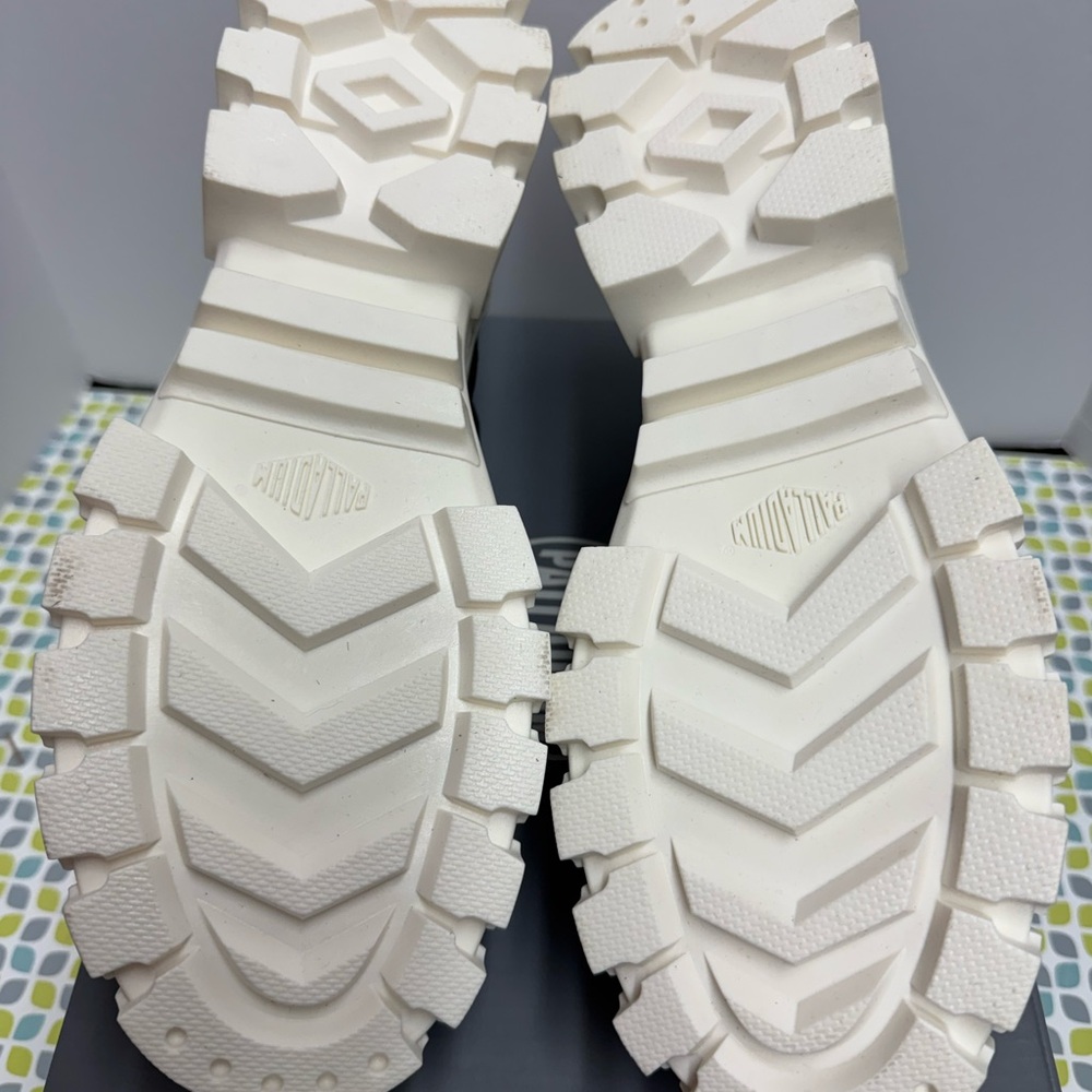 Palladium Revolt Lo TX Platform Lace-Up Sneakers - Picture 5 of 8